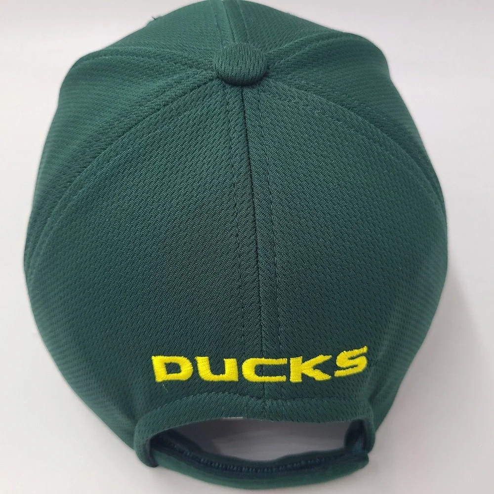 Oregon‎ Ducks Hat Adjustable Top of the World Green Yellow NCAA University Men